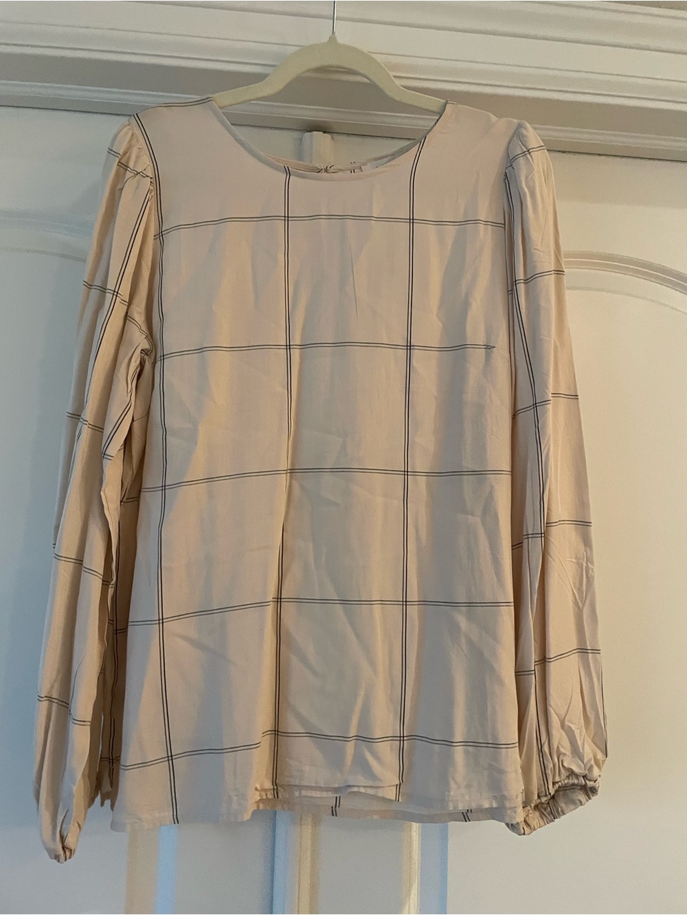 Women’s Cream Windowpane Long-Sleeve Blouse